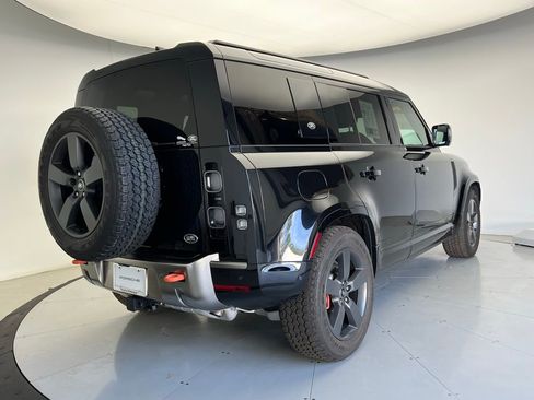 Used 2021 Land Rover Defender 110 X image 22