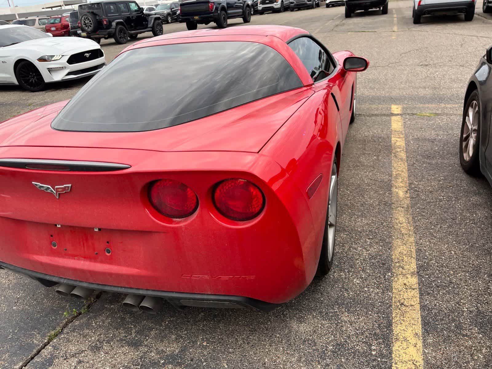 Used 2006 Chevrolet Corvette Coupe w/ Preferred Equipment Group RWD image 16