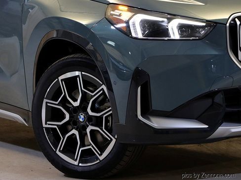New 2026 BMW X1 xDrive28i w/ Technology Package image 3