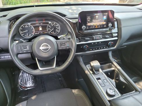 Used 2024 Nissan Pathfinder SV AWD/4WD image 20