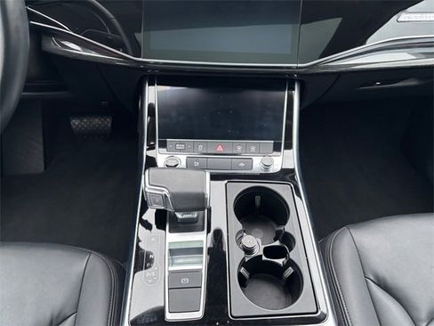 Used 2024 Audi Q7 2.0T Premium Plus image 11