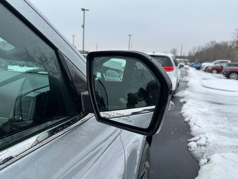 Used 2020 Ford Expedition Limited image 12