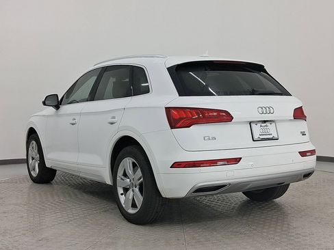 Used 2018 Audi Q5 Premium Plus w/ Premium Plus Package image 3
