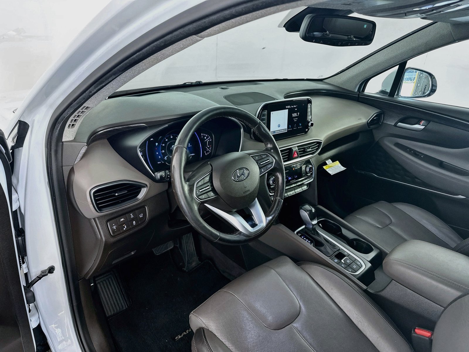 Used 2020 Hyundai Santa Fe Limited AWD/4WD image 9