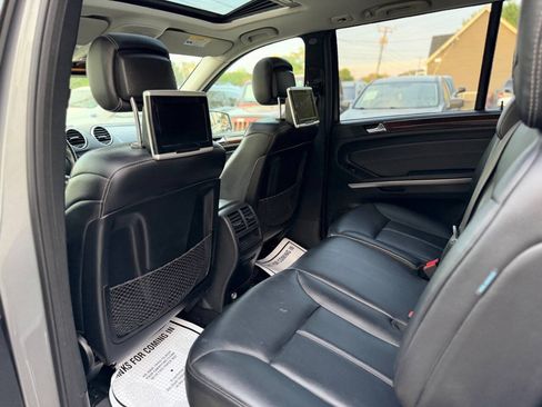 Used 2011 Mercedes-Benz GL 450 4MATIC image 16