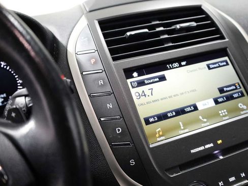 Used 2016 Lincoln MKC Premiere FWD image 26