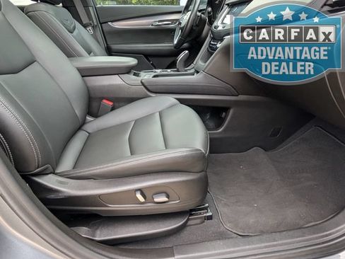 Used 2022 Cadillac XT6 Luxury w/ LPO, Floor Liner Package FWD image 27