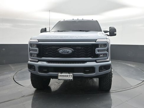 Used 2024 Ford F350 Lariat w/ Lariat Ultimate Package AWD/4WD image 5