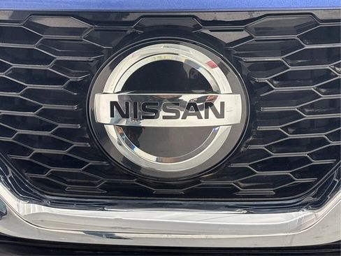 Used 2022 Nissan Rogue Sport S image 35