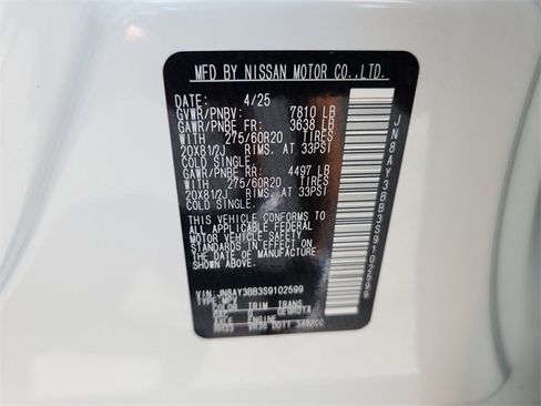 New 2025 Nissan Armada SL w/ Captain's Chari Seat Package image 10