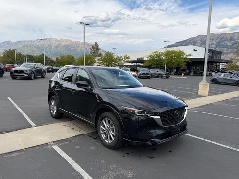 Used 2025 MAZDA CX-5 AWD 2.5 S w/ Preferred Package image 2