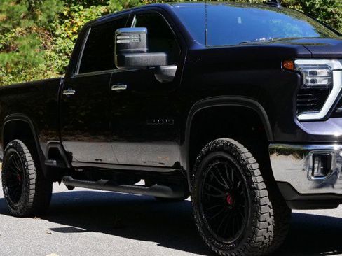 Used 2024 Chevrolet Silverado 3500 LTZ w/ LTZ Plus Package image 41