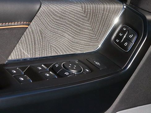 Used 2024 Ford F350 Platinum image 17