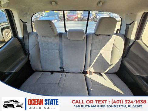Used 2018 Toyota Tacoma SR5 AWD/4WD image 14