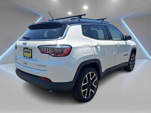 Used 2018 Jeep Compass Limited w/ Navigation Group AWD/4WD image 4