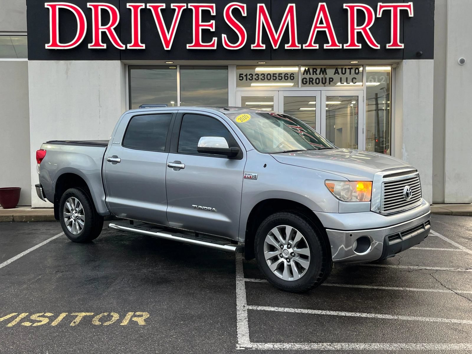 Used 2010 Toyota Tundra Limited w/ Platinum Pkg AWD/4WD image 3
