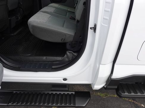 Used 2024 Ford F250 XLT w/ FX4 Off-Road Package AWD/4WD image 17