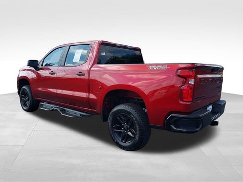 Used 2021 Chevrolet Silverado 1500 Custom Trail Boss w/ LPO, Dark Essentials Package AWD/4WD image 3