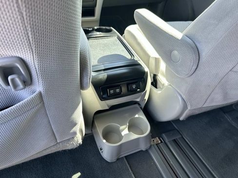 Used 2019 Toyota Sienna LE image 17