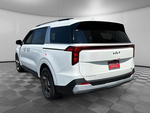 New 2026 Kia Carnival EX FWD image 6