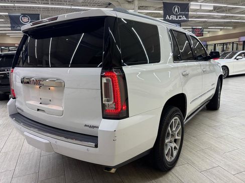 Used 2017 GMC Yukon Denali w/ Open Road Package AWD/4WD image 12