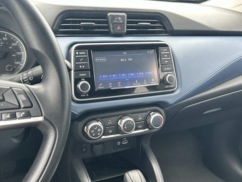 Used 2025 Nissan Versa SV FWD image 26