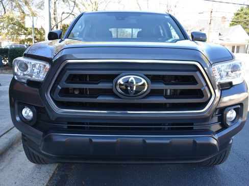 Used 2020 Toyota Tacoma SR5 image 5