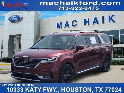 Used 2022 Kia Carnival SX Prestige FWD image 1