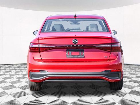 New 2026 Volkswagen Jetta SE FWD image 18