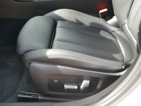 Used 2020 BMW 330i xDrive Sedan AWD/4WD image 20