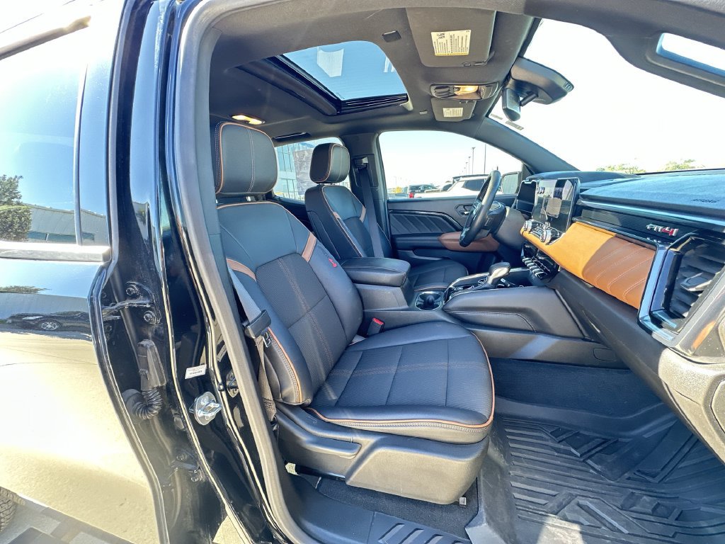 Certified 2023 GMC Canyon AT4 w/ Technology Package AWD/4WD image 29