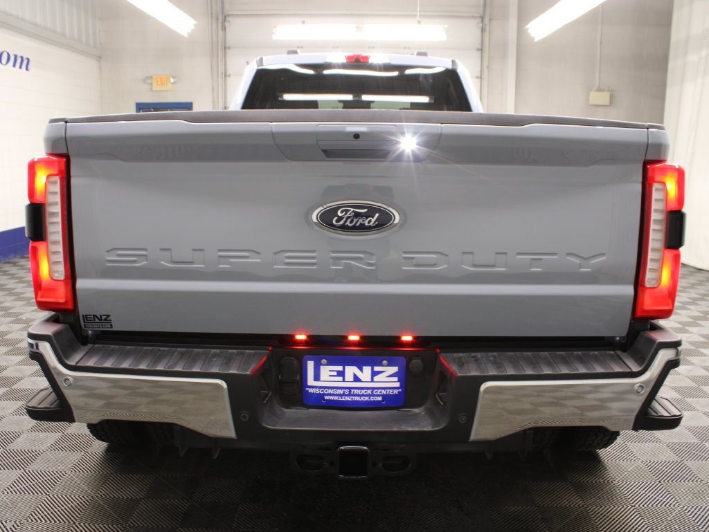 Used 2025 Ford F450 Lariat w/ FX4 Off-Road Package AWD/4WD image 48