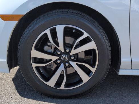 Used 2018 Honda Odyssey Elite image 13