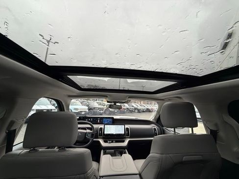 Certified 2025 Ford Expedition Max Active image 4