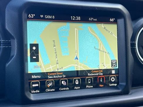 Used 2023 Jeep Wrangler Unlimited Sahara image 22