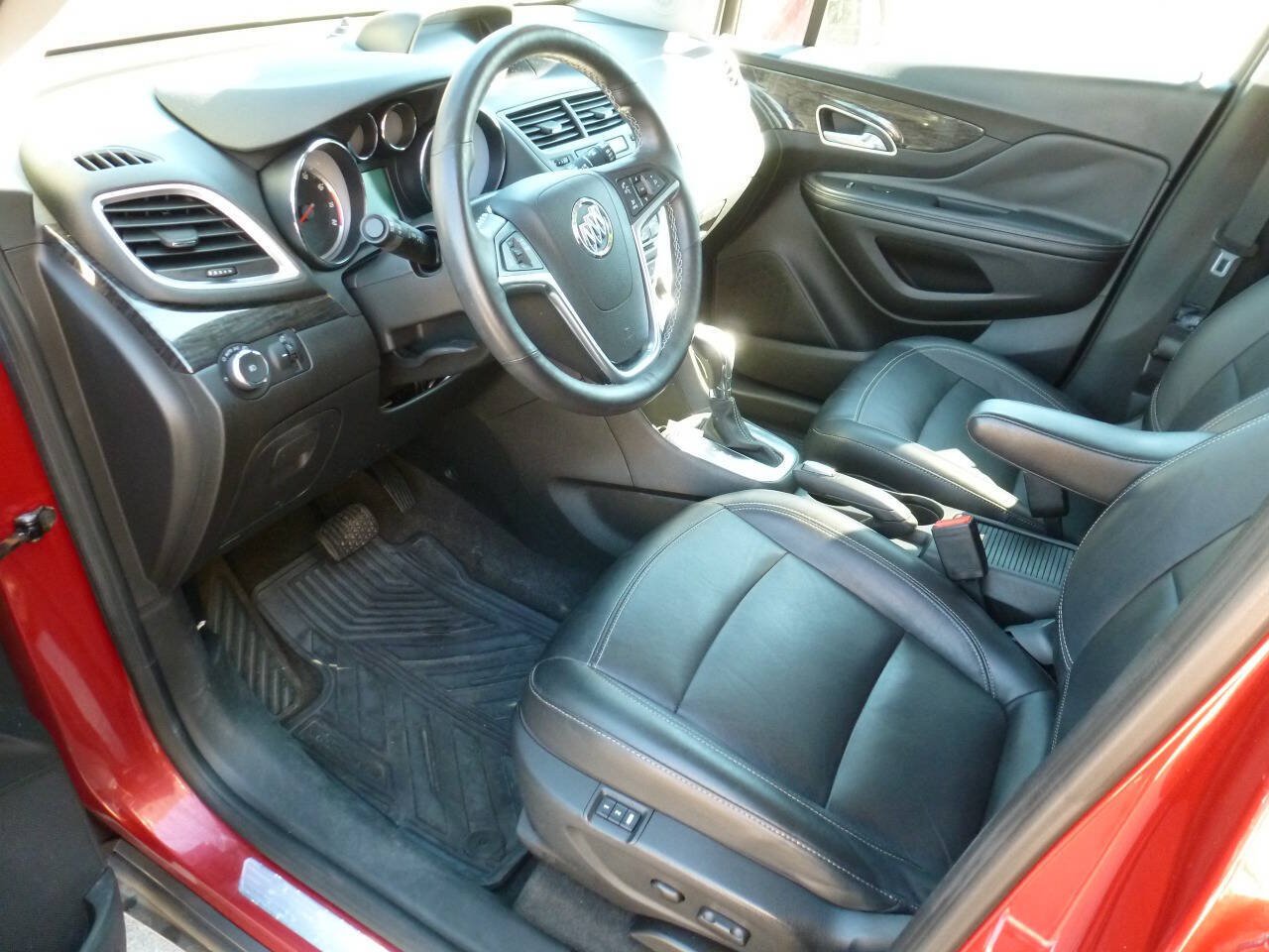Used 2015 Buick Encore Leather AWD/4WD image 9