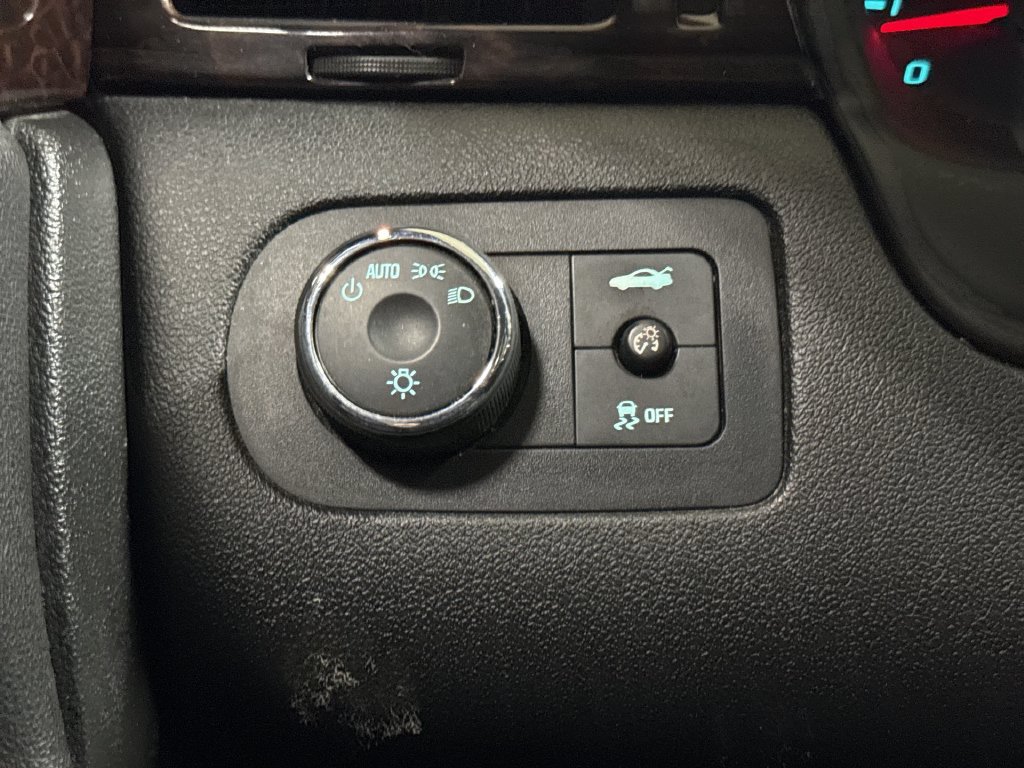 Used 2013 Chevrolet Impala LT w/ LT Sunroof Package FWD image 17
