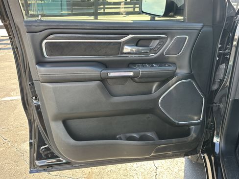 Used 2023 RAM 1500 Laramie AWD/4WD image 11