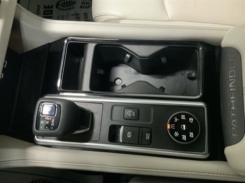 Used 2022 Nissan Pathfinder SL w/ SL Premium Package AWD/4WD image 41