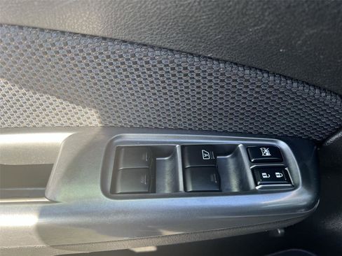 Used 2013 Subaru Forester 2.5X Premium w/ All-Weather Plus Pkg image 12