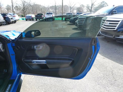 Used 2020 Ford Mustang GT w/ Equipment Group 301A image 23