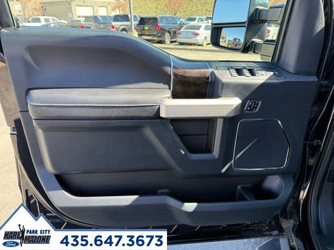 Used 2022 Ford F250 Lariat w/ Lariat Ultimate Package AWD/4WD image 14