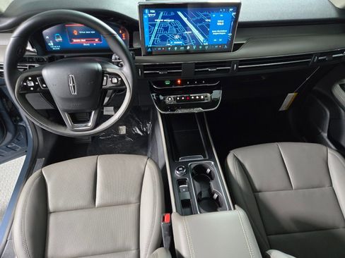 New 2026 Lincoln Corsair Premiere image 15