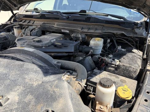 Used 2018 RAM 2500 Laramie w/ Sport Appearance Group AWD/4WD image 48