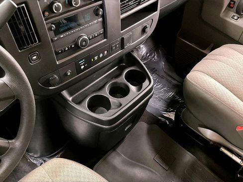 Used 2020 Chevrolet Express 2500 LT w/ LT Preferred Equipment Group image 15