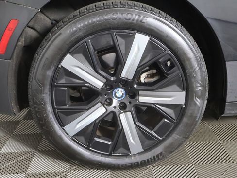 Used 2024 BMW iX xDrive50 AWD/4WD image 22