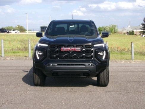 New 2025 GMC Canyon Elevation w/ Convenience Package image 13