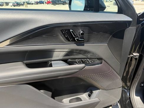 Certified 2024 Cadillac Lyriq Luxury AWD/4WD image 23