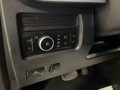 Used 2025 Ford F250 Platinum image 20