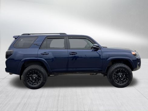 Used 2022 Toyota 4Runner TRD Off-Road Premium AWD/4WD image 7